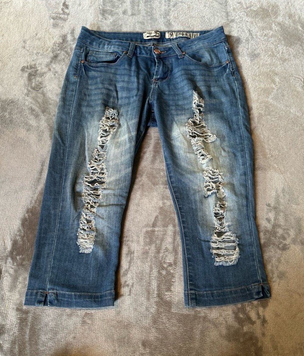Capri ripped leggings. Indigo Rein